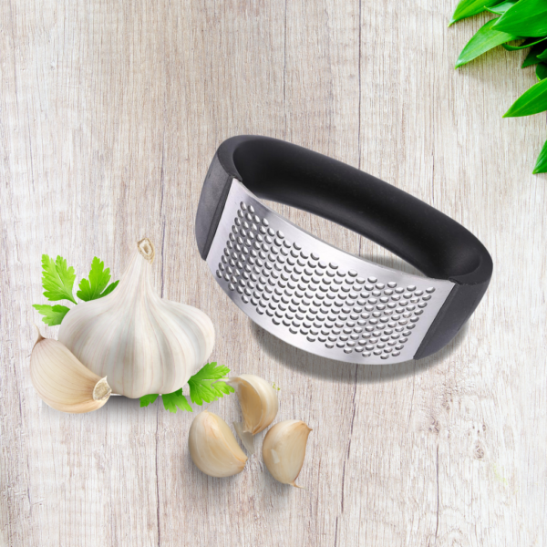 Stainless Steel Garlic Press with Ergonomic Handle - Image 4